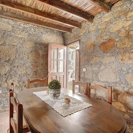 Madre Nieves Feriehus