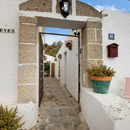 Madre Nieves Feriehus Fasnia